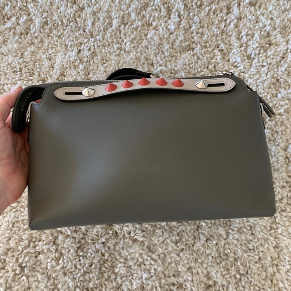 Handsbag Fendi - Picture 5 of 10